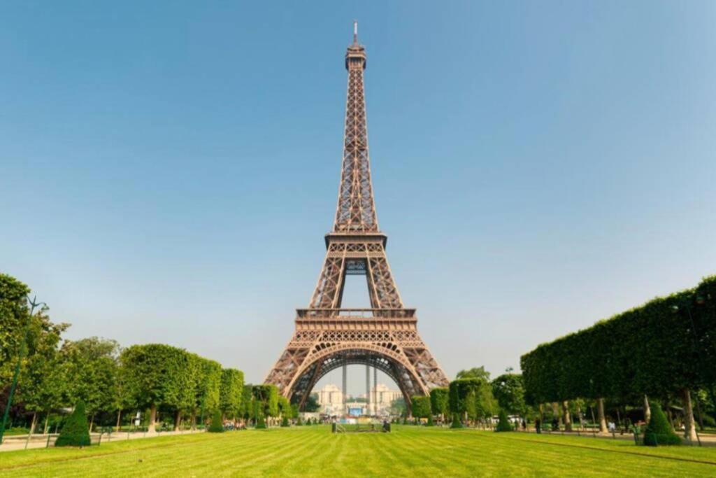 Suite Luxury Republique Paris Exterior foto